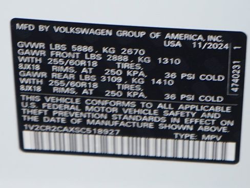 Used 2025 Volkswagen Atlas Peak Edition SE image 55