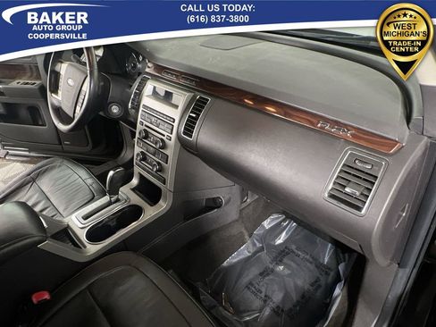 Used 2009 Ford Flex SEL image 26