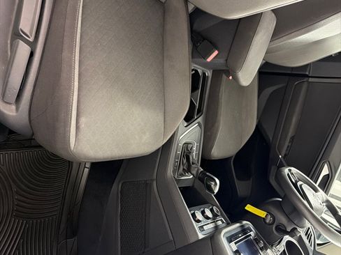 Used 2020 Volkswagen Tiguan S FWD image 20