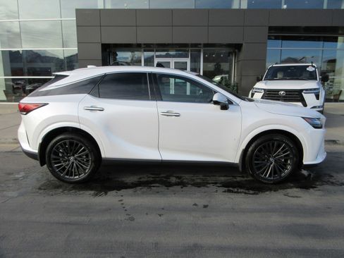 Used 2025 Lexus RX 350h image 11