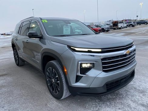 New 2026 Chevrolet Traverse LT image 4