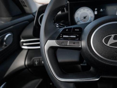 New 2026 Hyundai Elantra Limited image 19