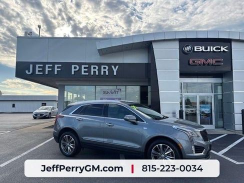 Used 2021 Cadillac XT5 Premium Luxury AWD/4WD image 1