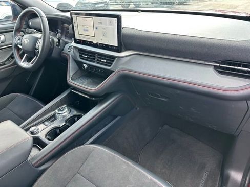 Used 2025 Ford Explorer ST AWD/4WD image 8