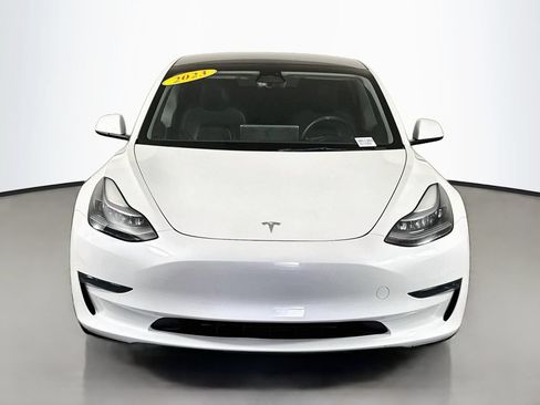 Used 2023 Tesla Model 3 Standard Range RWD image 2