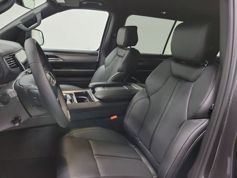 New 2026 Jeep Grand Wagoneer image 18