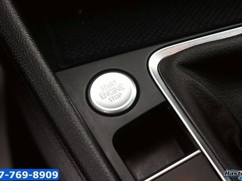 Used 2022 Volkswagen Jetta SE image 29