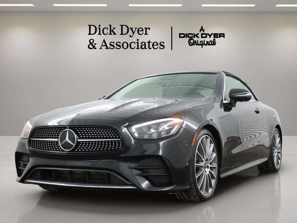 Used 2023 Mercedes-Benz E 450 Cabriolet image 5