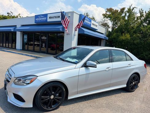 Used 2015 Mercedes-Benz E 350 4MATIC Sedan w/ Premium 1 Package image 23