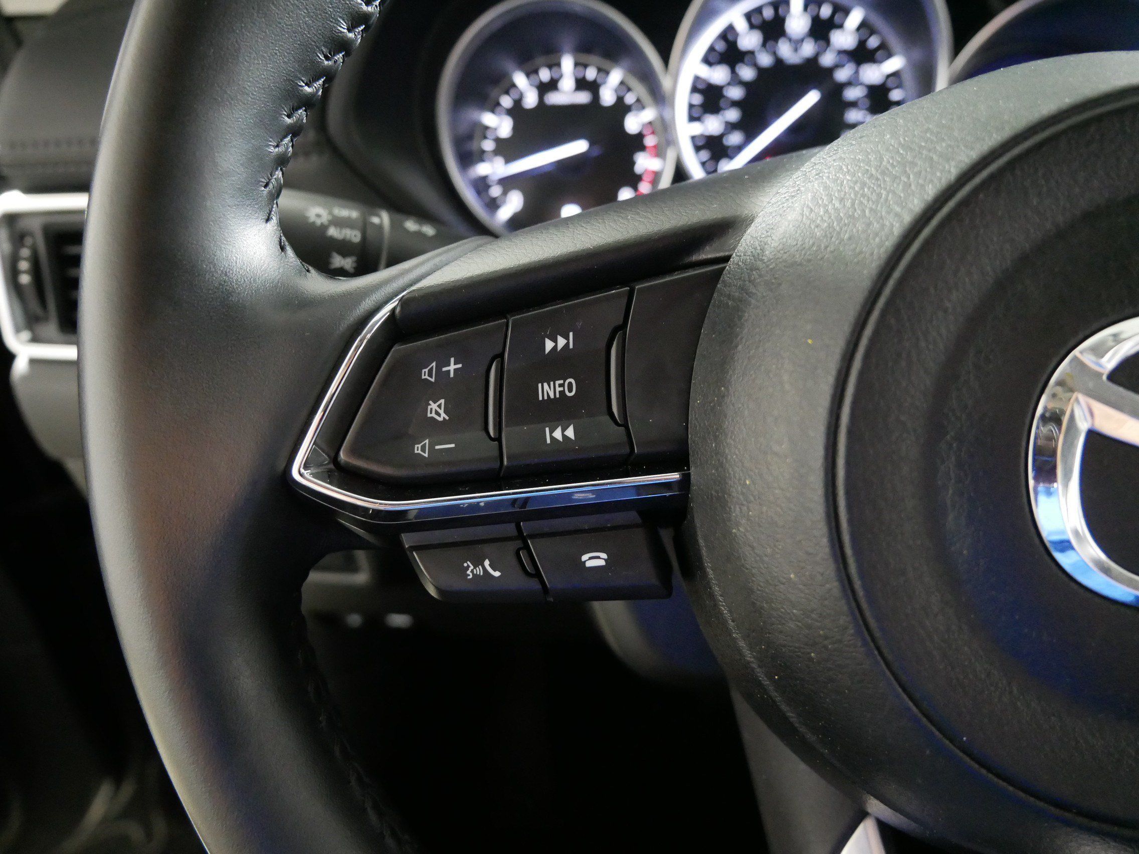 Used 2025 MAZDA CX-5 AWD 2.5 S w/ Select Package image 27