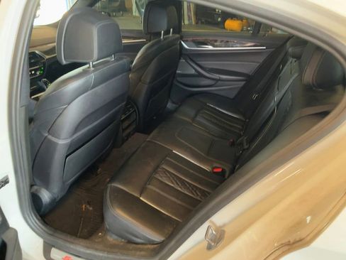 Used 2018 BMW 540i xDrive image 9