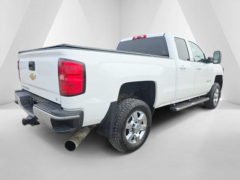 Used 2015 Chevrolet Silverado 2500 LT w/ Z71 Package, Off-Road AWD/4WD image 5