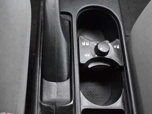 Used 2011 Nissan Sentra 2.0 S w/ Convenience Pkg image 31