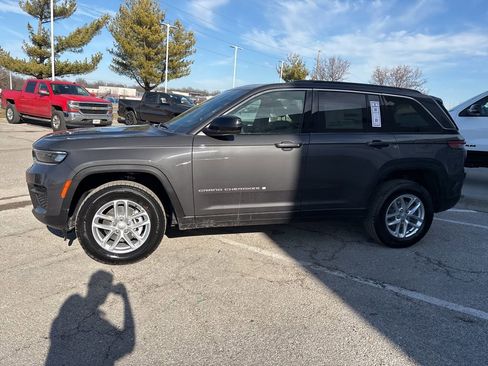 New 2026 Jeep Grand Cherokee Laredo X AWD/4WD image 16