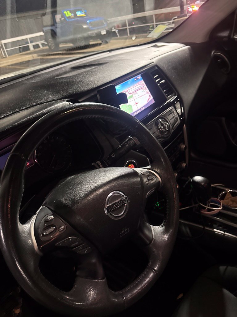 Used 2018 Nissan Pathfinder SV w/ SV Tech Package AWD/4WD image 20