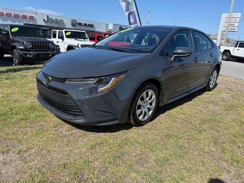 Used 2025 Toyota Corolla LE FWD image 3