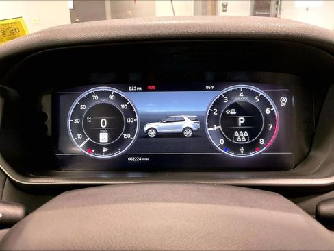 Used 2019 Land Rover Discovery HSE AWD/4WD image 13