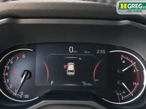 Used 2024 Toyota RAV4 XLE Premium FWD image 11