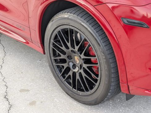 Used 2016 Porsche Cayenne GTS AWD/4WD image 5