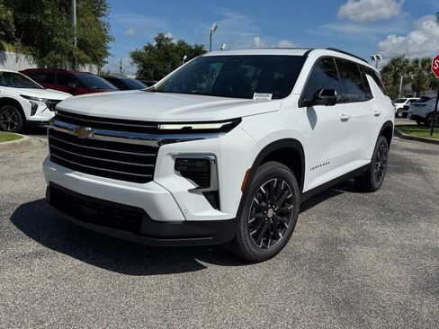 New 2026 Chevrolet Traverse LT w/ Enhanced Driving Package image 4