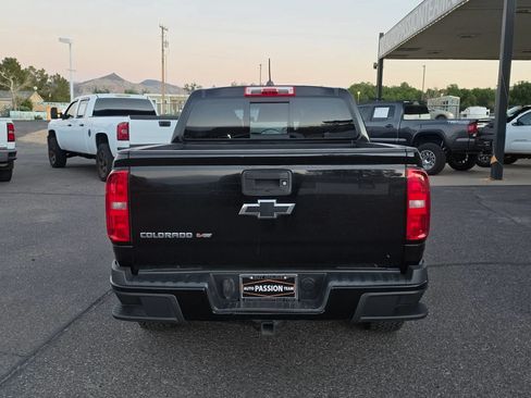 Used 2018 Chevrolet Colorado Z71 w/ Z71 Midnight Edition AWD/4WD image 4