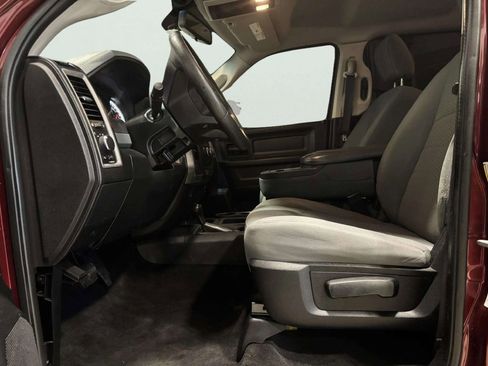 Used 2016 RAM 3500 Tradesman w/ Chrome Appearance Group image 13