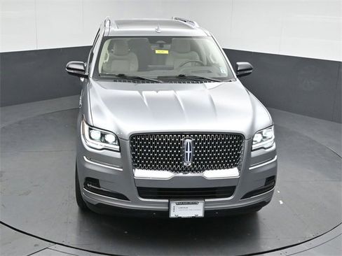 Used 2022 Lincoln Navigator Reserve image 42