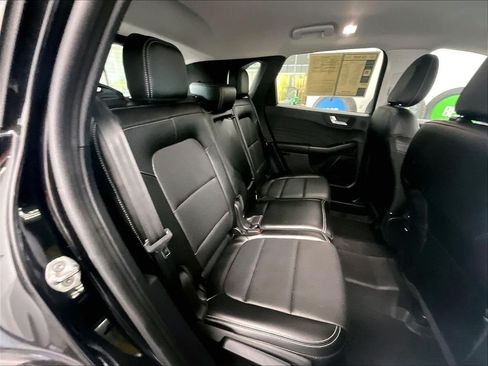 Used 2022 Ford Escape SEL w/ Technology Package AWD/4WD image 16