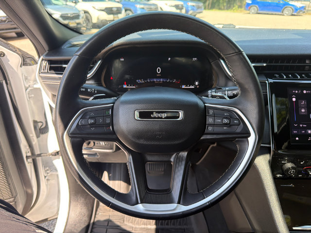 Used 2025 Jeep Grand Cherokee Laredo X w/ Luxury Tech Group I AWD/4WD image 30