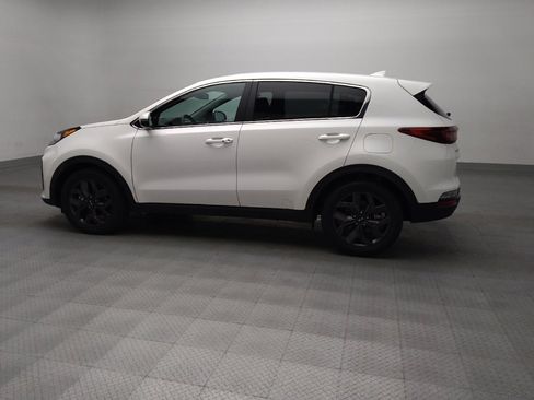 Used 2022 Kia Sportage LX w/ LX FWD Value Edition Package image 3