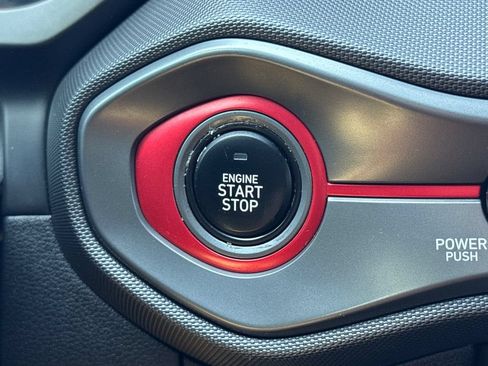 Used 2019 Hyundai Veloster 2.0 Premium FWD image 33