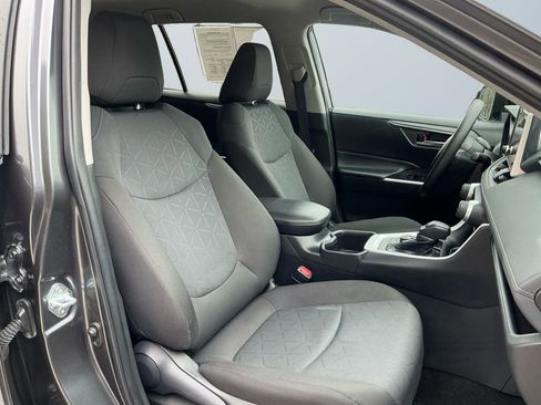 Used 2024 Toyota RAV4 XLE image 16