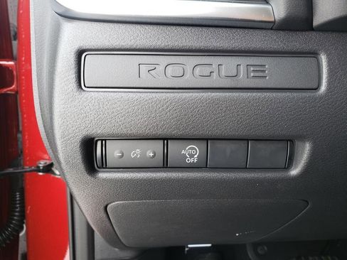 Used 2026 Nissan Rogue S image 31