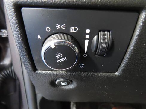 Used 2018 Jeep Grand Cherokee Limited AWD/4WD image 20