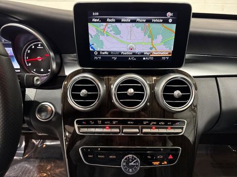 Used 2018 Mercedes-Benz C 300 4MATIC Sedan image 48