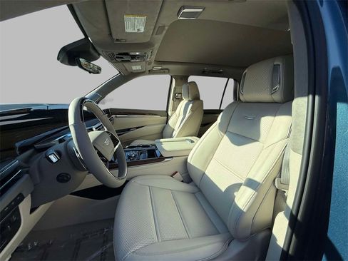 Used 2026 Cadillac Escalade Platinum Sport w/ LPO, ONYX Package image 2