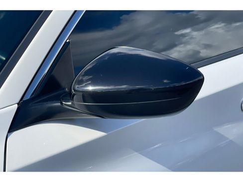 Used 2021 Honda Accord Sport image 12