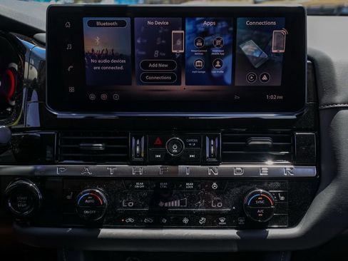 New 2026 Nissan Pathfinder SL FWD image 29