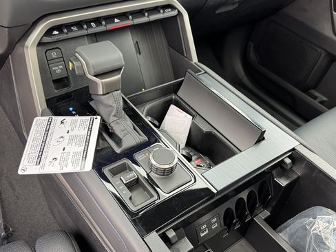 New 2026 Toyota Tundra Platinum AWD/4WD image 19
