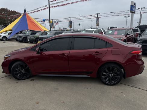 Used 2024 Toyota Corolla SE image 11