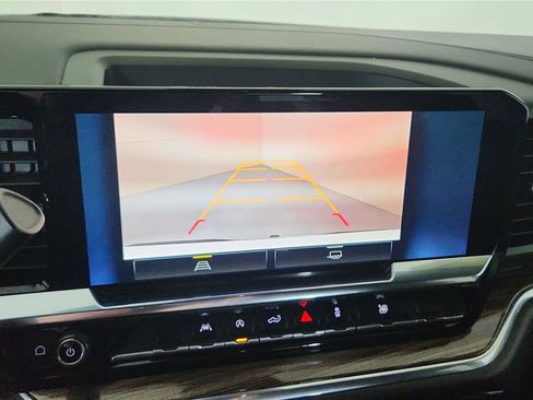 Used 2024 Chevrolet Silverado 1500 LT image 28