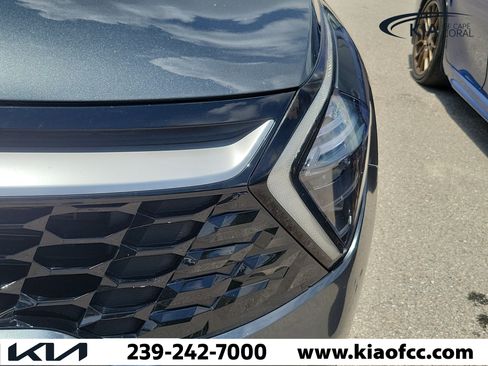 Certified 2023 Kia Sportage EX FWD image 4
