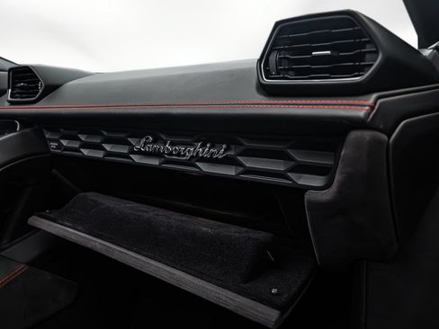 Used 2016 Lamborghini Huracan LP 610-4 AWD/4WD image 31