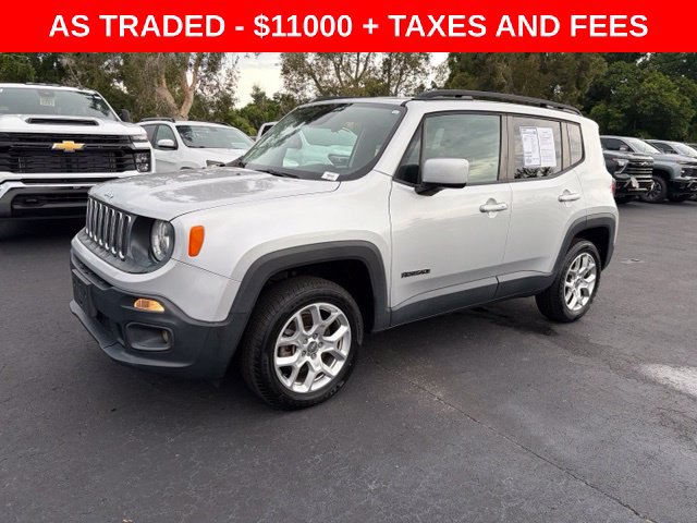 Used 2016 Jeep Renegade Latitude w/ Cold Weather Group AWD/4WD image 3