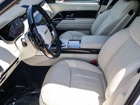New 2026 Land Rover Range Rover SE AWD/4WD image 19