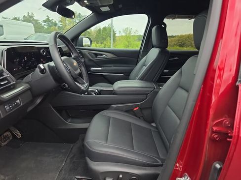 Used 2026 Chevrolet Traverse LT AWD/4WD image 10