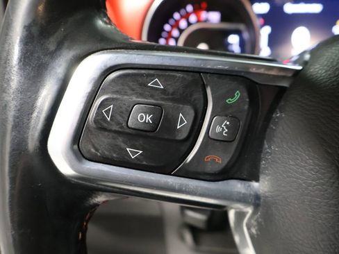 Used 2019 Jeep Wrangler Unlimited Rubicon image 37