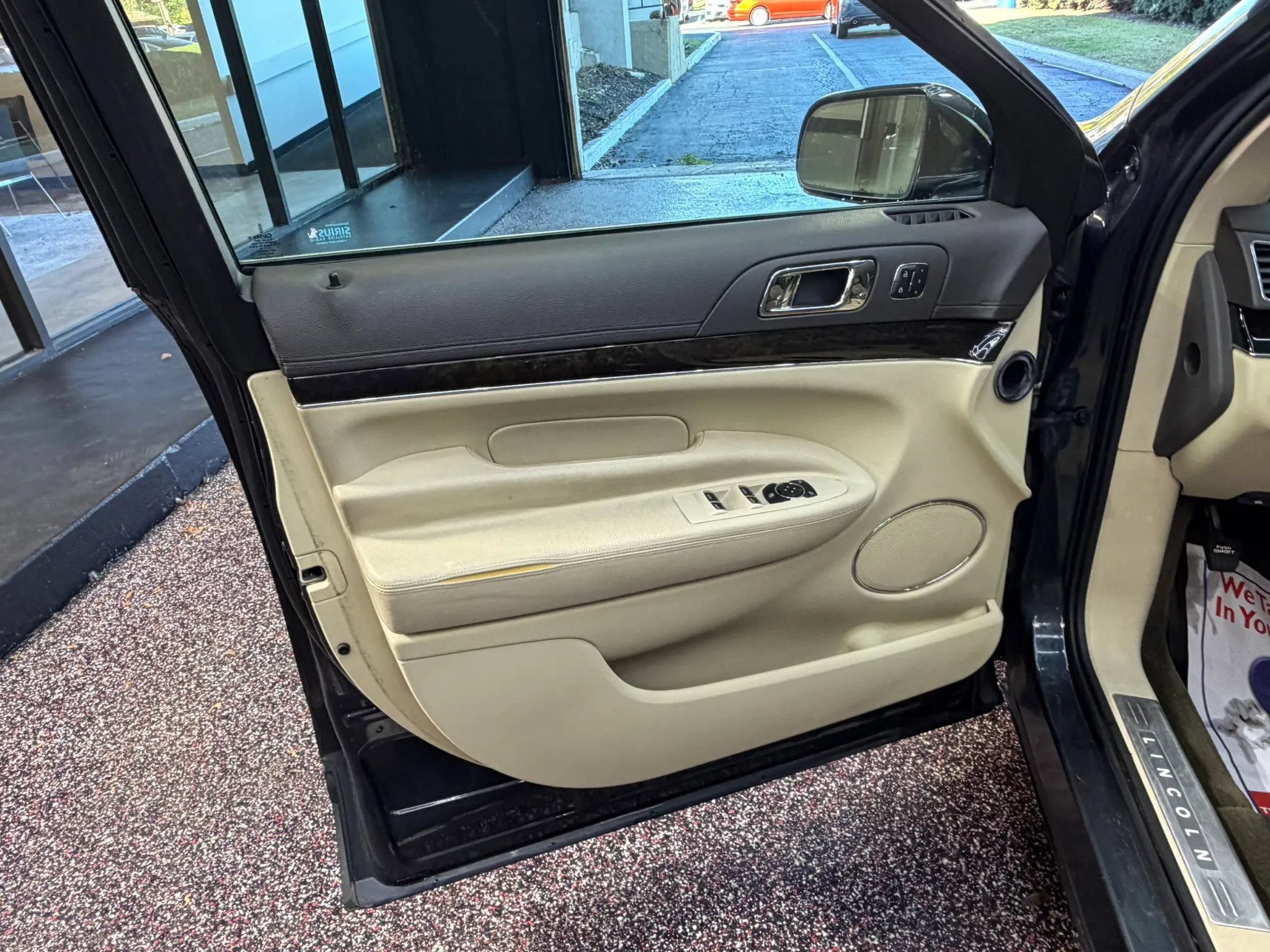 Used 2014 Lincoln MKT AWD w/ Equipment Group 201A image 11