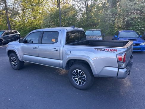 Used 2023 Toyota Tacoma TRD Sport w/ Advanced Technology Package AWD/4WD image 7