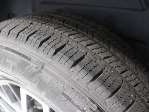 Used 2024 Jeep Wrangler Sahara image 19